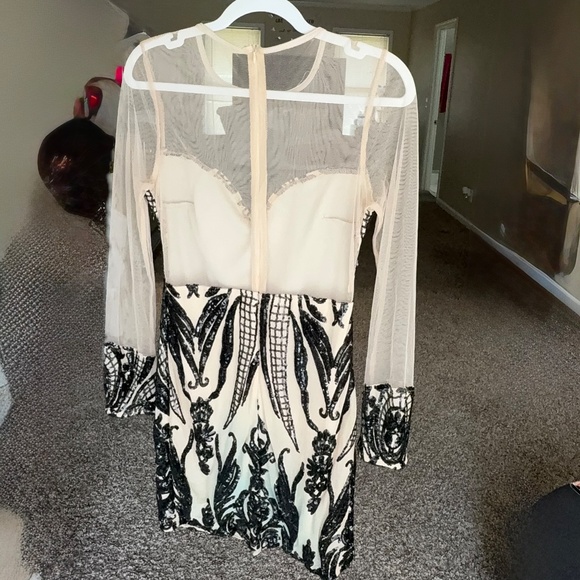Stunning Sequin & Beaded Mesh Dress – Size Small – NWOT - Picture 10 of 12